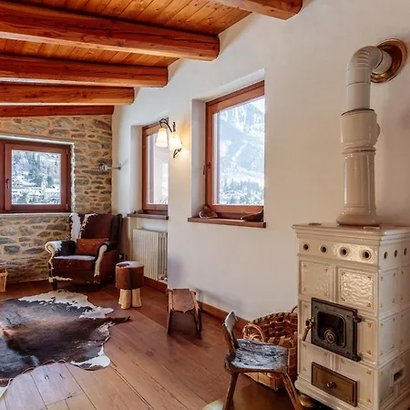 Le Des Vaches Apartment Courmayeur