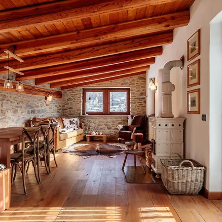 Le Des Vaches Apartment